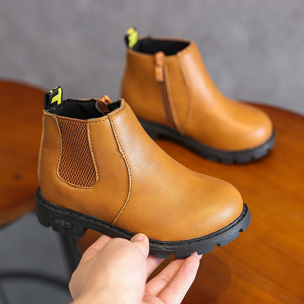 Κομψές μπότες για κορίτσια με σκληρή σόλα σε τρία χρώματα