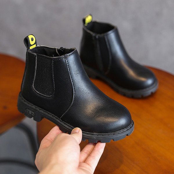 Κομψές μπότες για κορίτσια με σκληρή σόλα σε τρία χρώματα