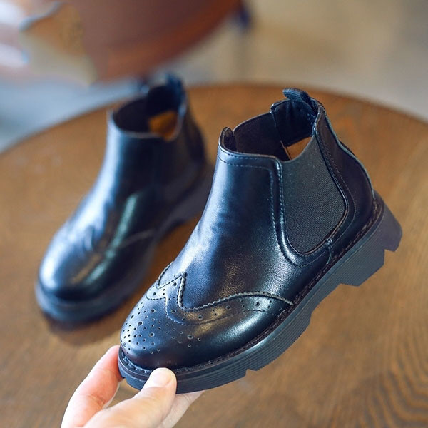 Κομψά μωρά αγόρια για κορίτσια με χοντρά πέλματα σε τρία χρώματα