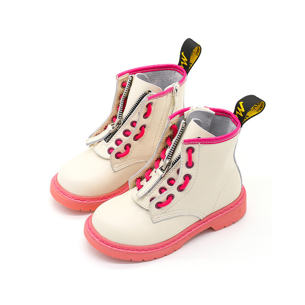 Αθλητικά κομψά κύβους μωρών σε τρία χρώματα