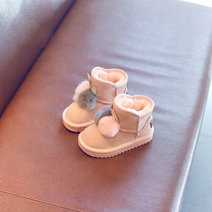 Стилни детски боти за момичета с пухчета в три цвята