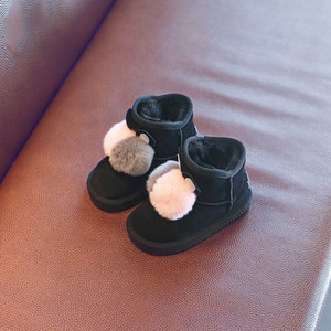 Стилни детски боти за момичета с пухчета в три цвята