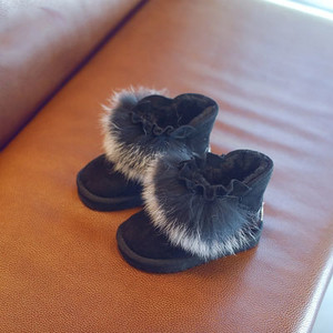 Κομψές μπότες για κορίτσια με χνούδι σε δύο χρώματα