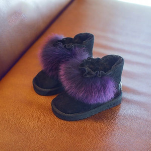 Κομψές μπότες για κορίτσια με χνούδι σε δύο χρώματα