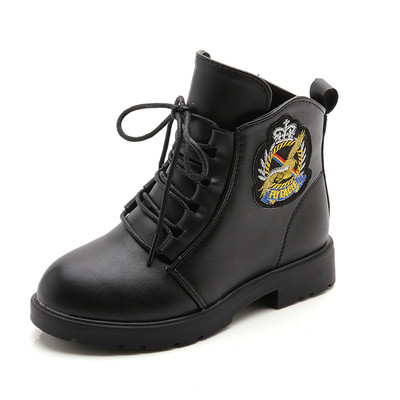 Παιδικά καπιτονέ αγοριών για φερμουάρ και τριών χρωμάτων