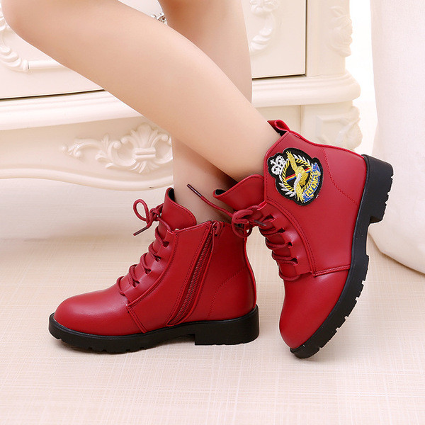 Παιδικά καπιτονέ αγοριών για φερμουάρ και τριών χρωμάτων