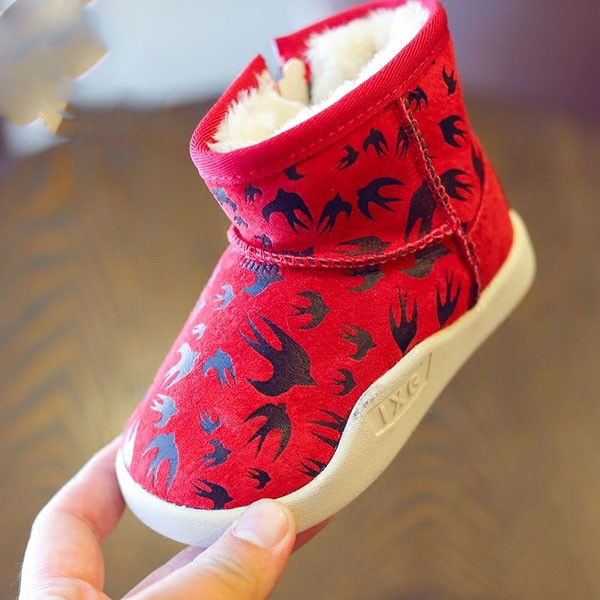 Αθλητικές παιδικές μπότες σε τρία χρώματα - πολύ ζεστό