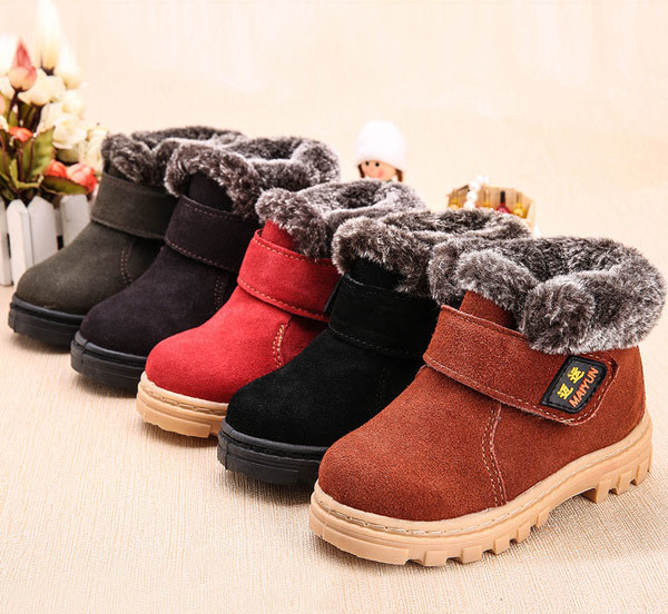 Παιδικές χειμωνιάτικες μπότες για κορίτσια και αγόρια με αυτοκόλλητα σε διάφορα χρώματα