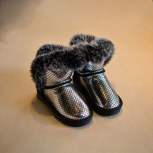 Κομψές λαμπερές μπότες για κορίτσια με χνούδι σε τρία χρώματα