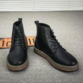 Αθλητικές κομψές ανδρικές μπότες με επίπεδη δερμάτινη φούστα σε τρία χρώματα