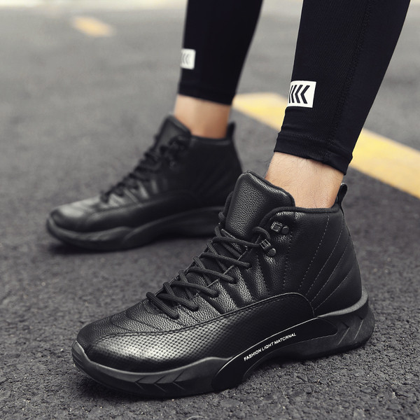 Αθλητικά πάνινα παπούτσια ανδρών με άνετες σόλες σε διάφορα χρώματα