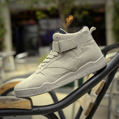 Ανδρικά πάνινα παπούτσια από οικολογικό σουέτ με μπαλώματα και γραβάτες