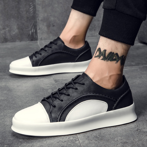 Κομψές ανδρικές κάλτσες με επίπεδη σόλα σε τρία χρώματα