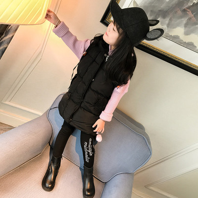 Παιδικό φθινόπωρο-χειμωνιάτικο μακρύ γιλέκο με κουκούλα για κορίτσια σε μαύρο και ροζ χρώμα