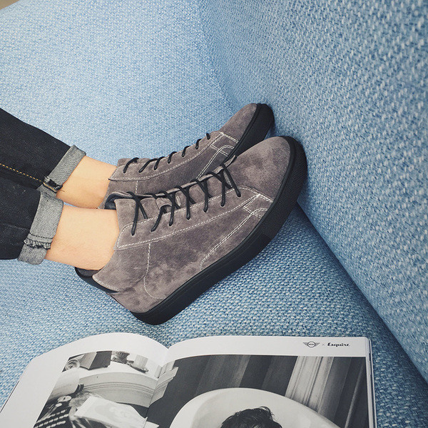 Κομψά πάνινα παπούτσια ανδρών σε τρία χρώματα με επίπεδη σόλα