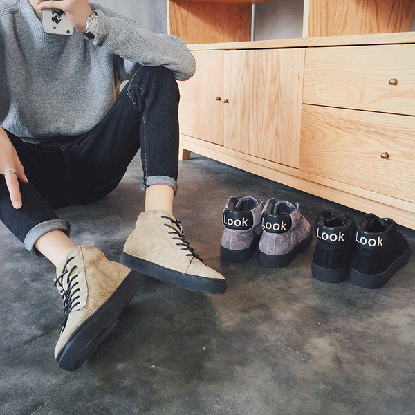 Κομψά πάνινα παπούτσια ανδρών σε τρία χρώματα με επίπεδη σόλα