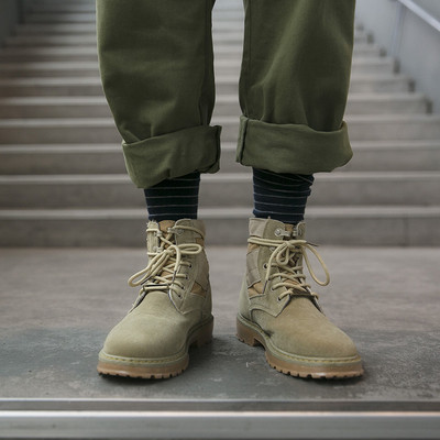 Κομψές μπότες χειμωνιάτικου ανδρικού με ανθεκτική σόλα