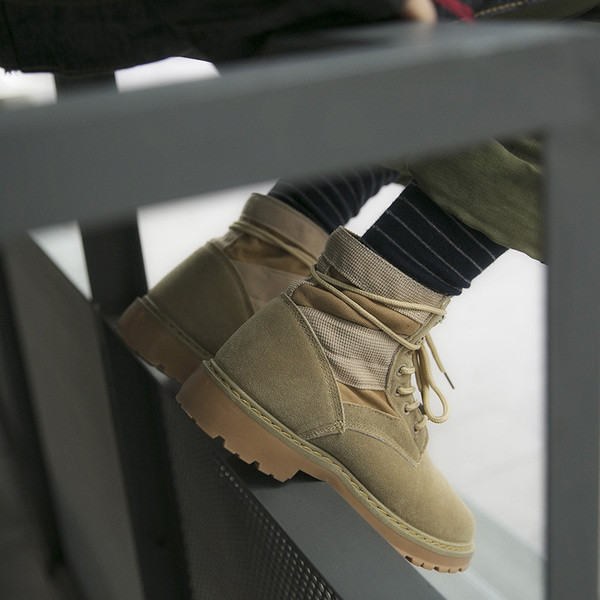 Κομψές μπότες χειμωνιάτικου ανδρικού με ανθεκτική σόλα