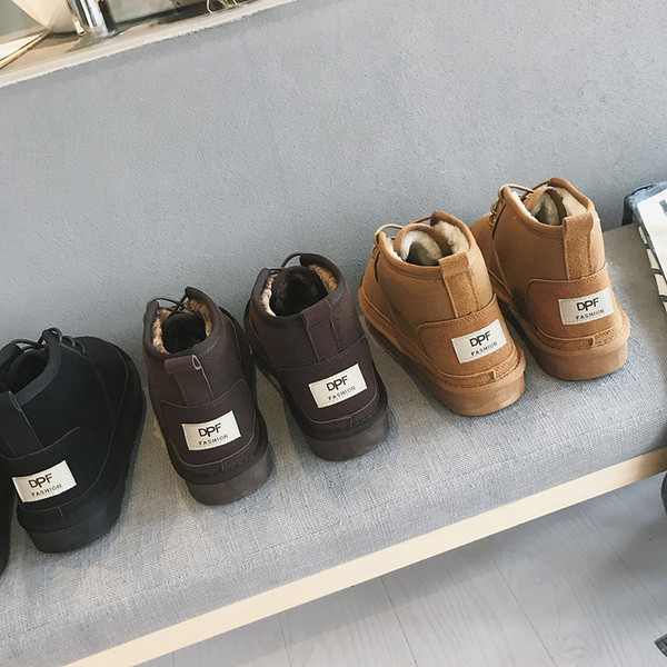 Χειμωνιάτικες μπότες ανδρών σε τρία χρώματα από οικολογικό σουέτ