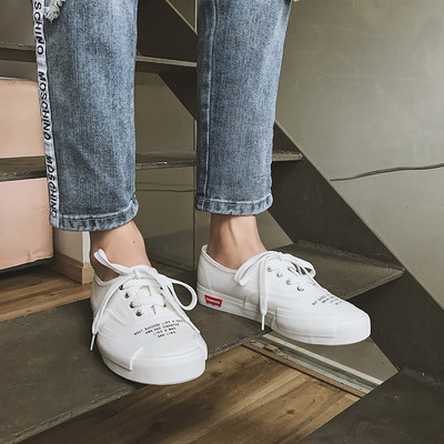 Ενδιαφέρουσες μπλούζες ανδρών σε τέσσερα χρώματα