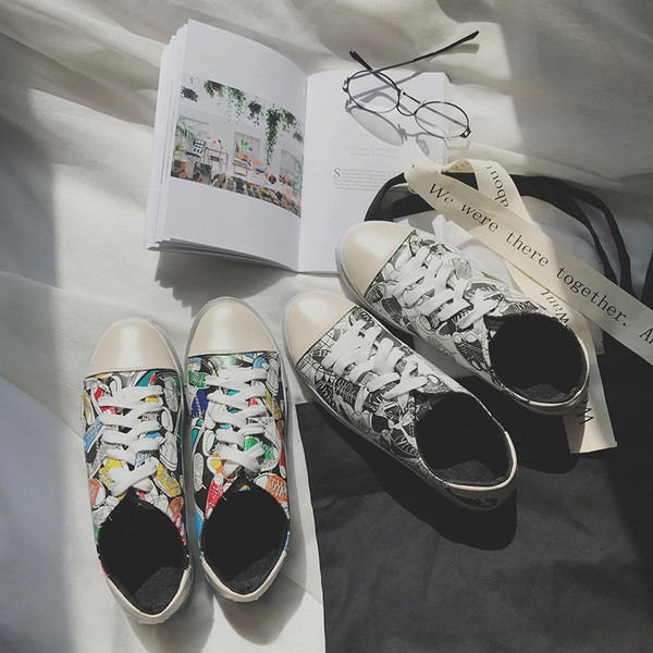 Ανδρικά παπούτσια χρωμάτων σε δύο μοντέλα