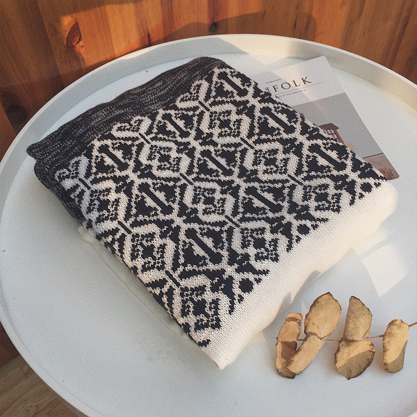 Πουλόβερ ανδρών με ωραία πλεκτά