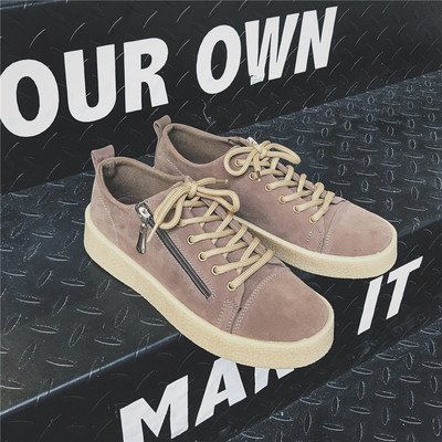 Χαμηλά και ψηλά μοντέλα κάλτσες από σουέτ και φερμουάρ