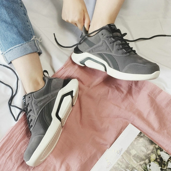 Ανδρικά αθλητικά παπούτσια με συνδέσμους