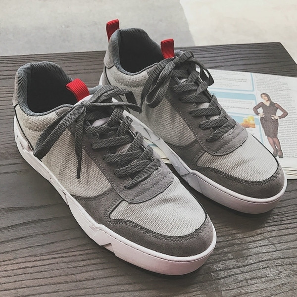 Μοντέρνα αρσενικά πάνινα παπούτσια σε 2 χρώματα