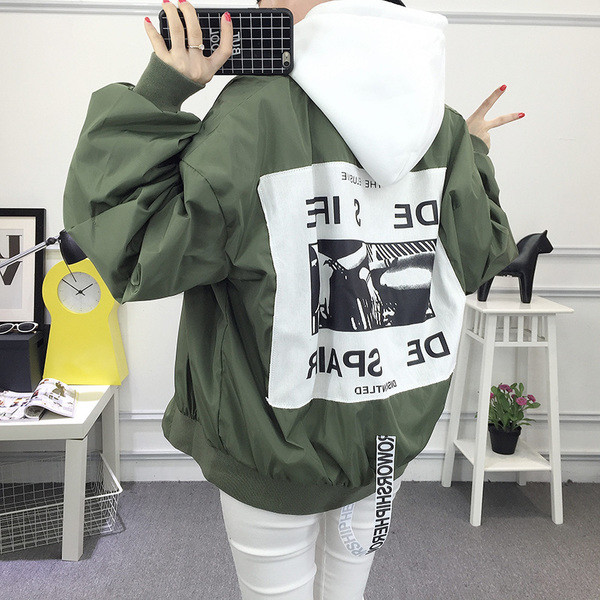 Καθημερινή σπορ σακάκι για κυρίες σε ευρύ μοτίβο, σε διάφορα χρώματα