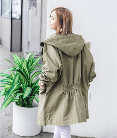 Σπορ-κομψή κυλινδρική σακακιέρα με επένδυση σε διάφορα χρώματα