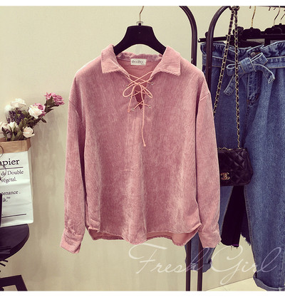 Спортно-елегантен пуловер с връзки в бял и розов цвят