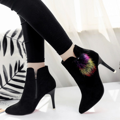 Γυναικείες μπότες - απότομη, λεπτή, κατηφορική