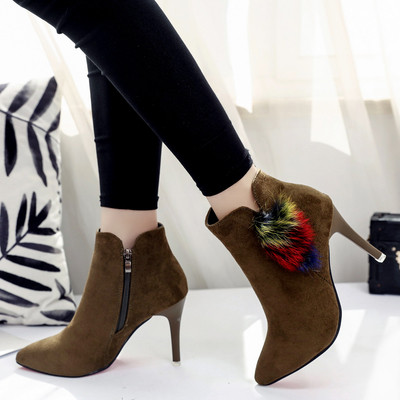 Γυναικείες μπότες - απότομη, λεπτή, κατηφορική