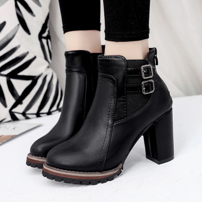 Καθημερινές μπότες κυρίες με στυλ ρετρό στυλ