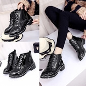 Γυναικεία μαξιλάρια με μαύρο χρώμα