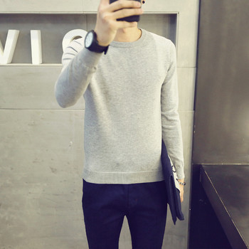 Семпъл ежедневен мъжки пуловер с О-образна яка в няколко цвята