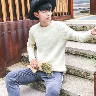 Απλό αρσενικό πουλόβερ με κολάρο σε σχήμα Γ σε πέντε χρώματα