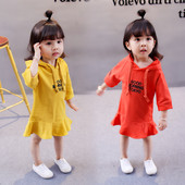 Есенно-зимна рокля за момичета с качулка и надпис