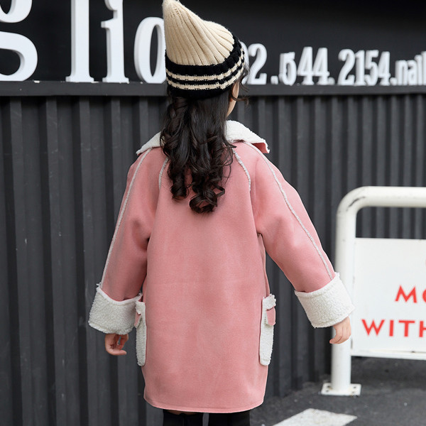 Κομψό μακρύ μάλλινο παλτό για κορίτσια