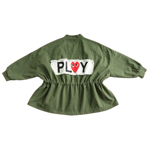 Παιδικό σακάκι φθινοπώρου για κορίτσια σε ευρύ σχέδιο με πλάτη εφαρμογή