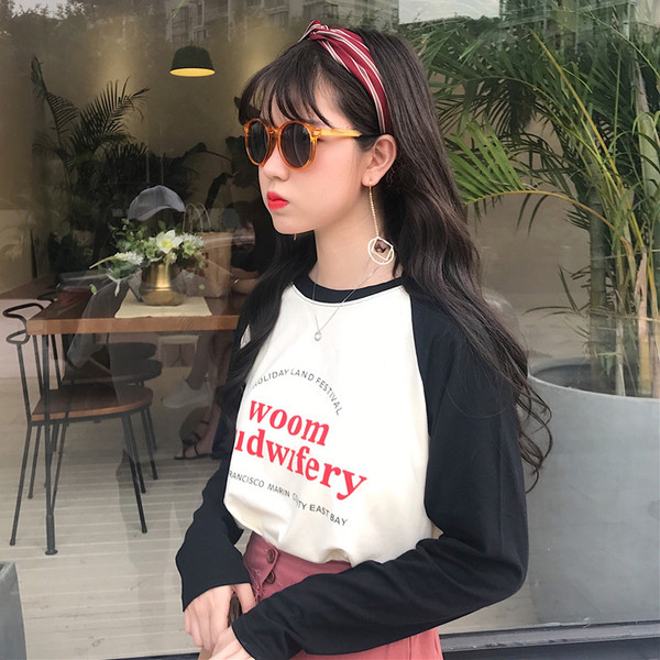 Γυναικεία πουκάμισα με τρίχρωμη επιγραφή