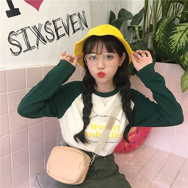 Γυναικεία πουκάμισα με τρίχρωμη επιγραφή