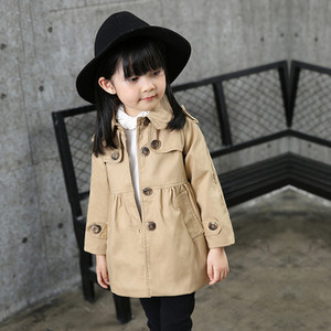 Κομψό παιδικό παλτό με κουμπιά για κορίτσια, ελαφρώς κομμένα σε τρία χρώματα