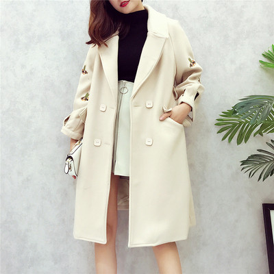 Κομψό μακρύ παλτό από μαλλί με κεντήματα, σε διάφορα χρώματα