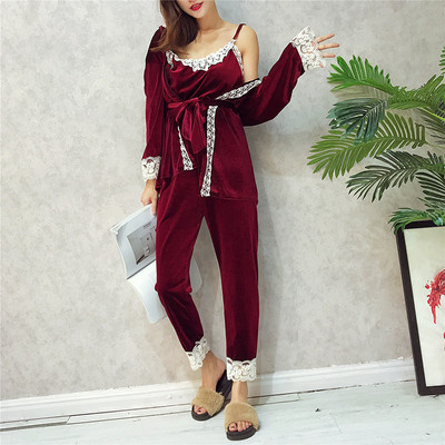 Κομψά πιτζάμες από 3 μέρη