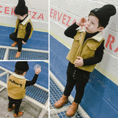 Παιδικό κίτρινο βαμβάκι για αγόρια με επιγραφή στο πίσω μέρος