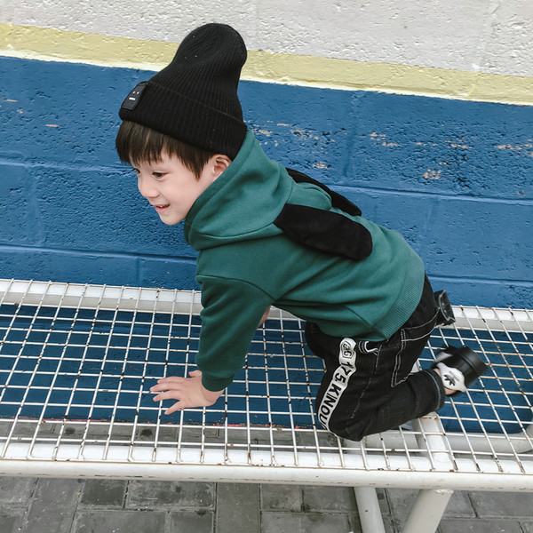 Παιδικό μπικίνι για αγόρια με σπαθί, με κουκούλα και αυτιά σε δύο χρώματα