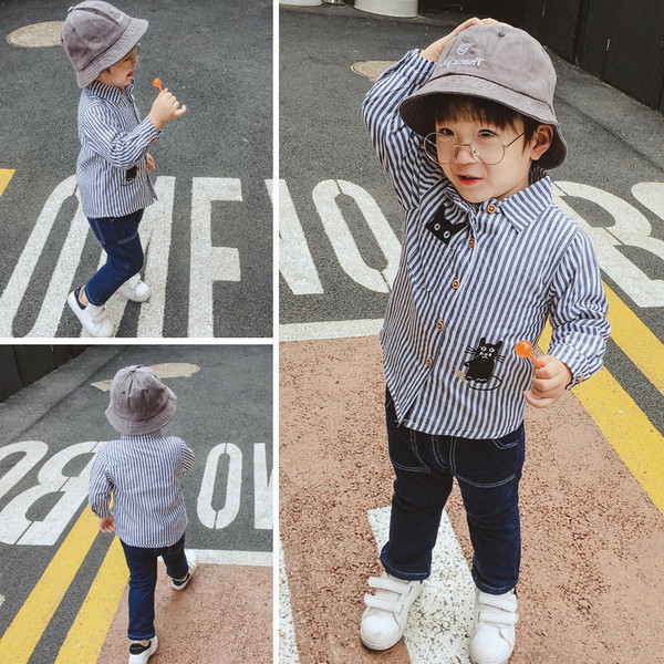 Стилна раирана риза с апликация за момчета