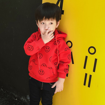 Детски унисекс суичър с качулка с интересна емотикона в черен и червен цвят